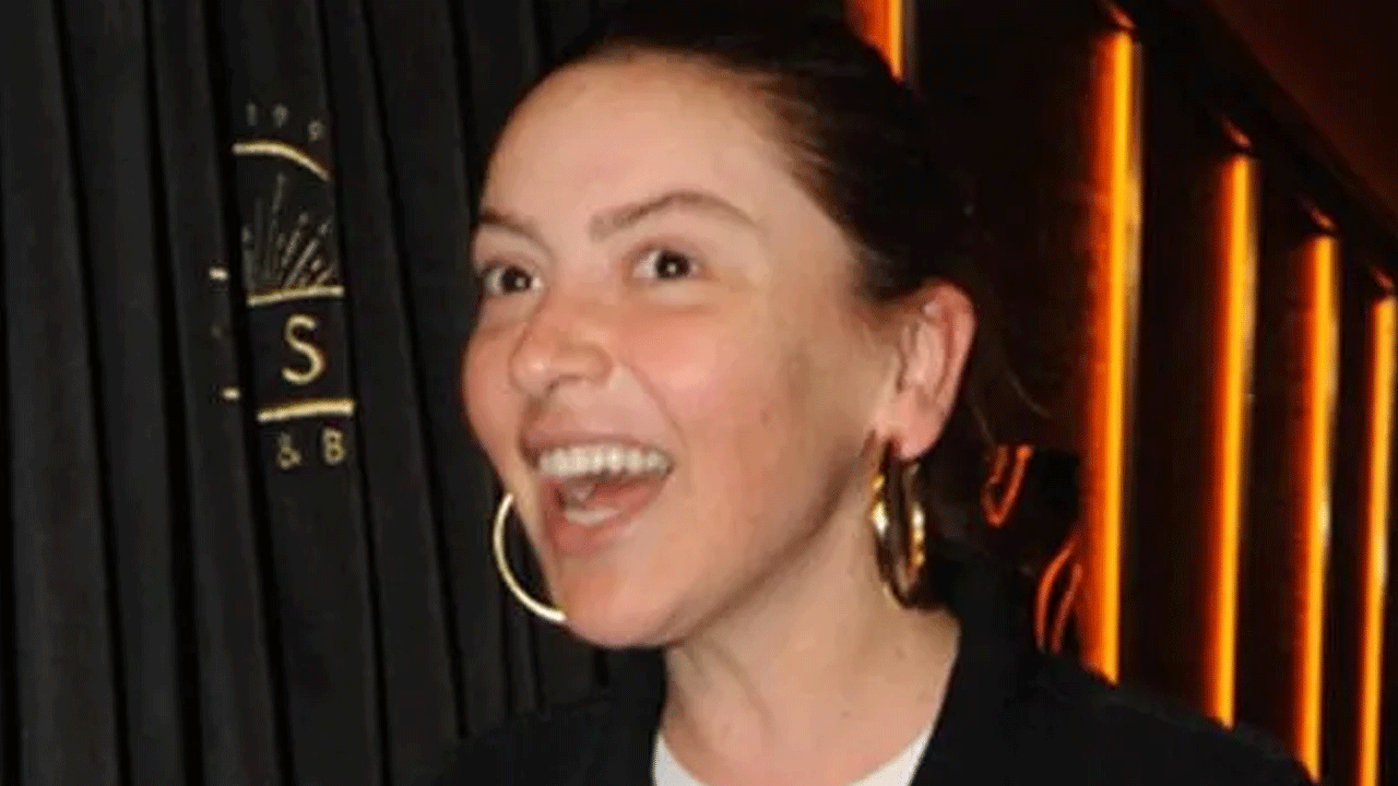 Mansur'dan parayı kapan Hadise de Mustafa Kemal'in askeri oldu