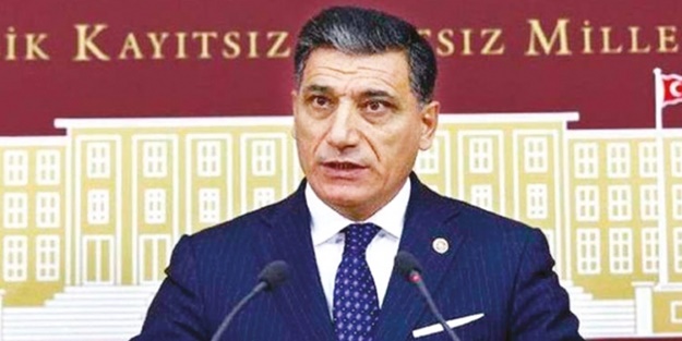 Mansur’un son icraatını duyan eski vali küplere bindi: Seçilmesi için uğraştığımız Mansur Yavaş'ın ilk icraatı bu mu?