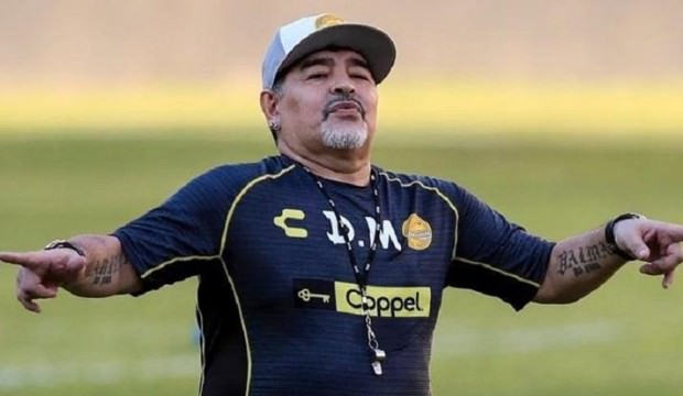 Maradona Kulübeye geri dönüyor!