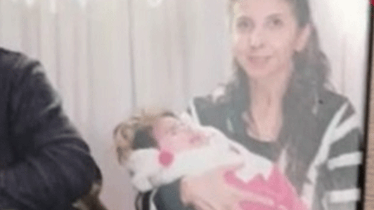 Maraş depreminde ailesini kurtaran engelli kız hayatını kaybetti!