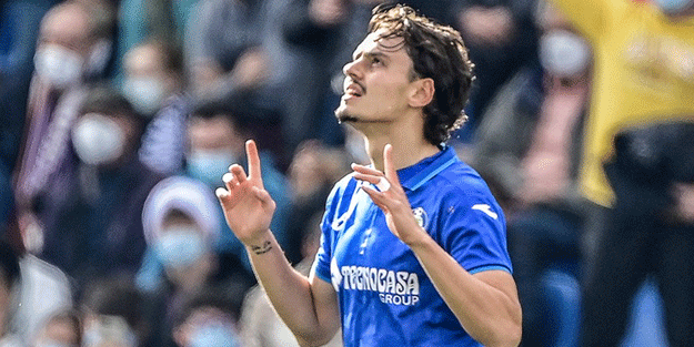 Marcos Senna’dan Milli oyuncu Enes Ünal'a övgü! Ligin en önemli forvetlerinden biri