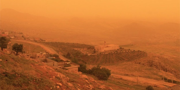 Mardin kızıla boyandı