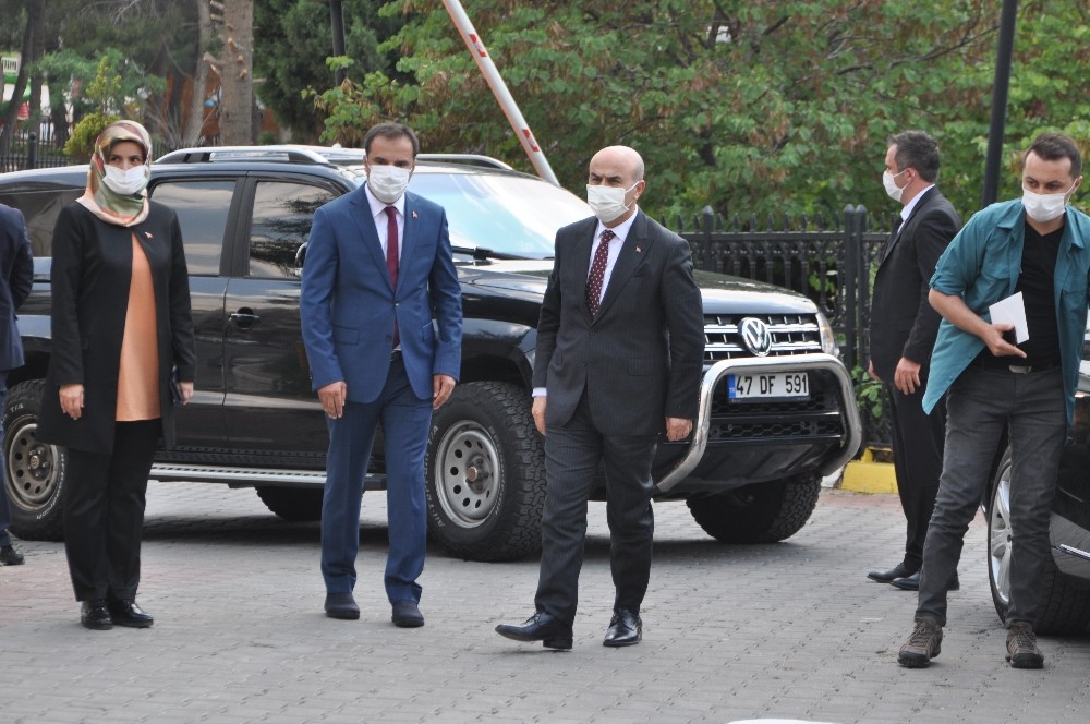 Mardin Valisi Demirtaş görevine başladı 