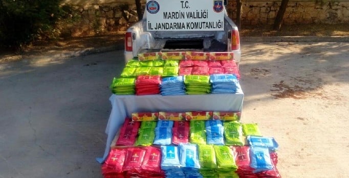 Mardin'de 665 kilo kaçak nargile tütününe 4 kişi gözaltında