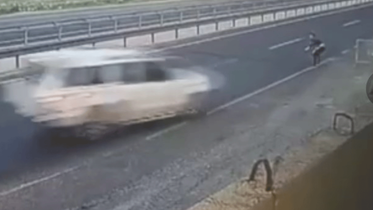 Mardin'de dur ihtarına uymayan sürücü polise böyle çarptı!