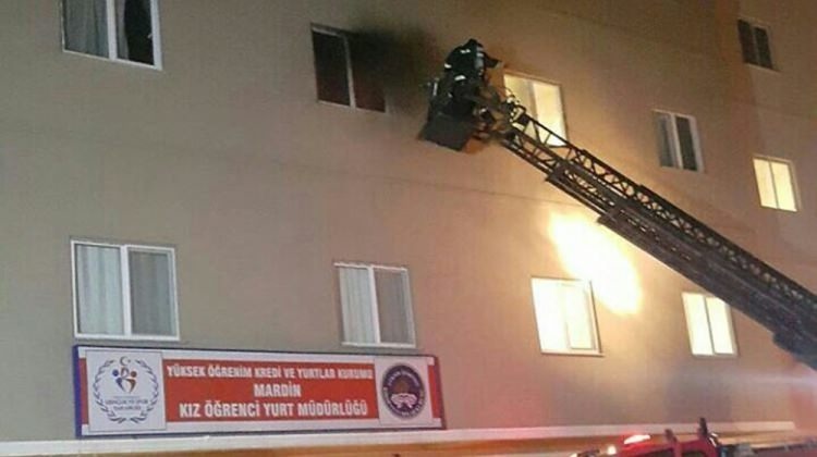 Mardin'de Kız Öğrenci Yurdunda yangın paniği