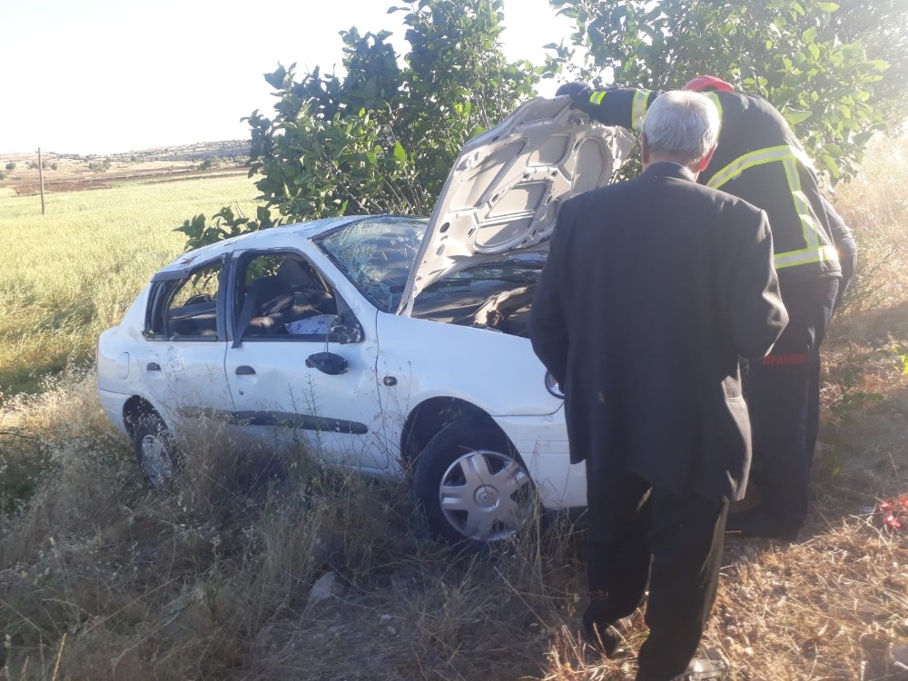 Mardin’de kontrolden çıkan araç şarampole yuvarlandı: 5 yaralı 