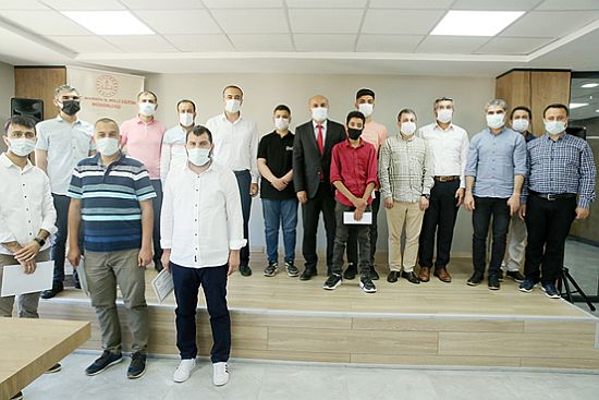 Mardin’de Kur’an bülbüllerine ödül