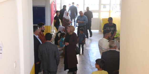 Mardin’de oy verme işlemlerine yoğun ilgi