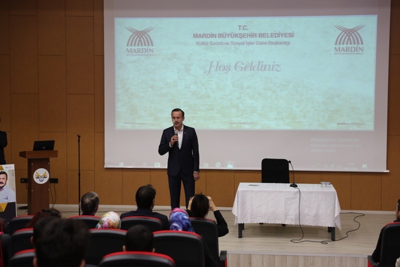 Mardin’de ’Reis’in söyleyişine yoğun ilgi 