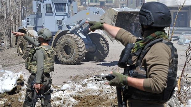 Mardin'de silahlı saldırıda 1 polis şehit oldu