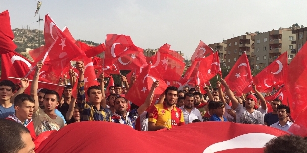 Mardin'de teröre lanet yürüyüşü!