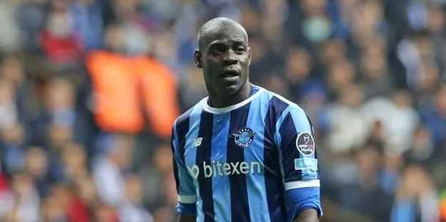 Mario Balotelli'den flaş bir hamle!