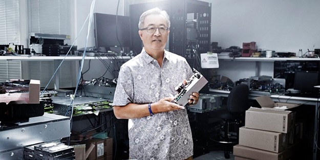 Mark Zuckerberg paylaştı! İşte Facebook'un veri merkezi