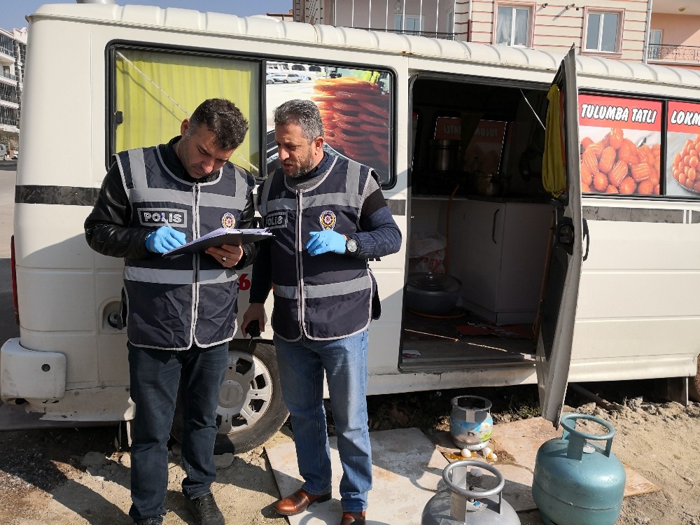 Market ve kokoreççiyi soyan hırsız polisten kaçamadı 