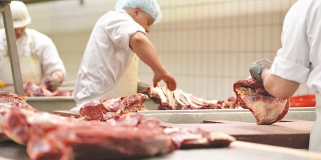 Marketlerde kurbanlık satışına üretici ve kasaplardan tepki