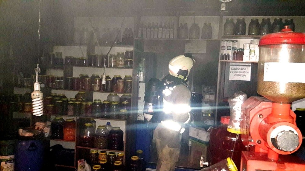 Markette korkutan yangın 