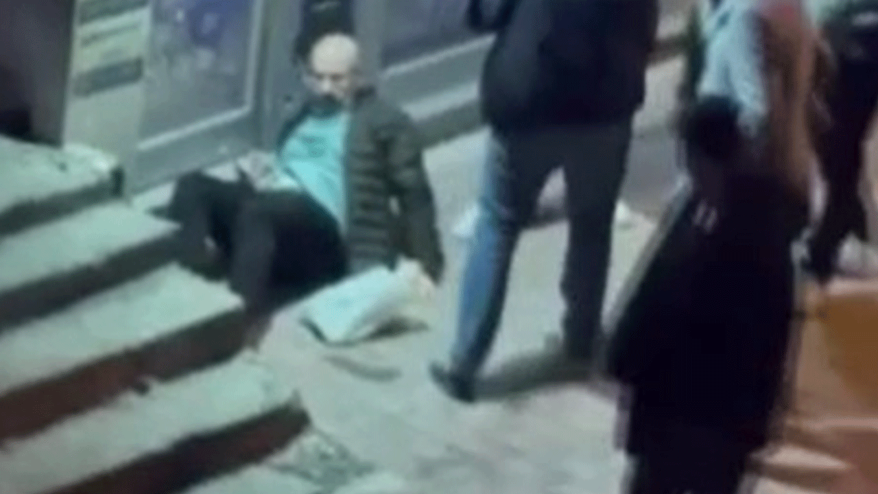 Marketten çıkan adama kurşun yağdırdılar!