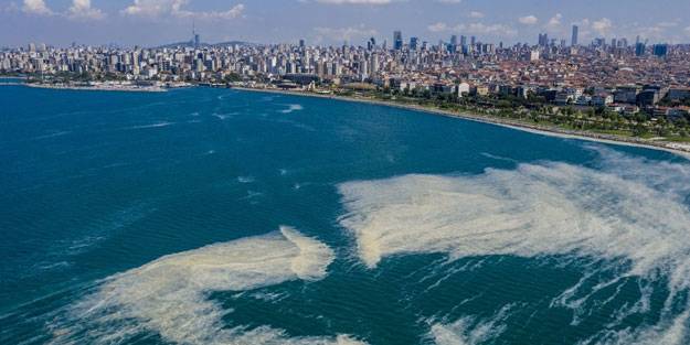 Marmara Denizi 1700 metreküp müsilajdan arındırıldı