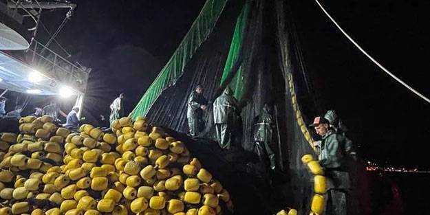 Marmara Denizi'nde balıkçılar 