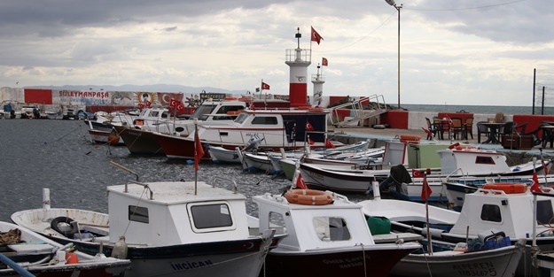 Marmara Denizi'nde poyraz! Balıkçılar denize açılamadı