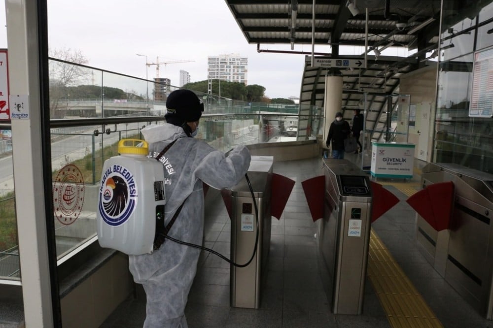 Marmaray İstasyonları dezenfekte edildi 