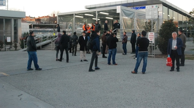 Marmaray seferleri durdu