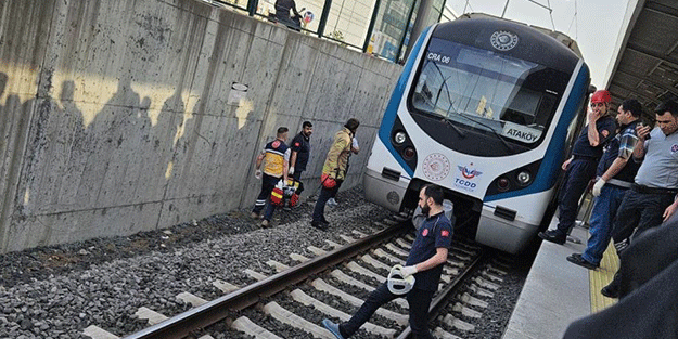 Marmaray'da raylara atlayan kişi hayatını kaybetti!