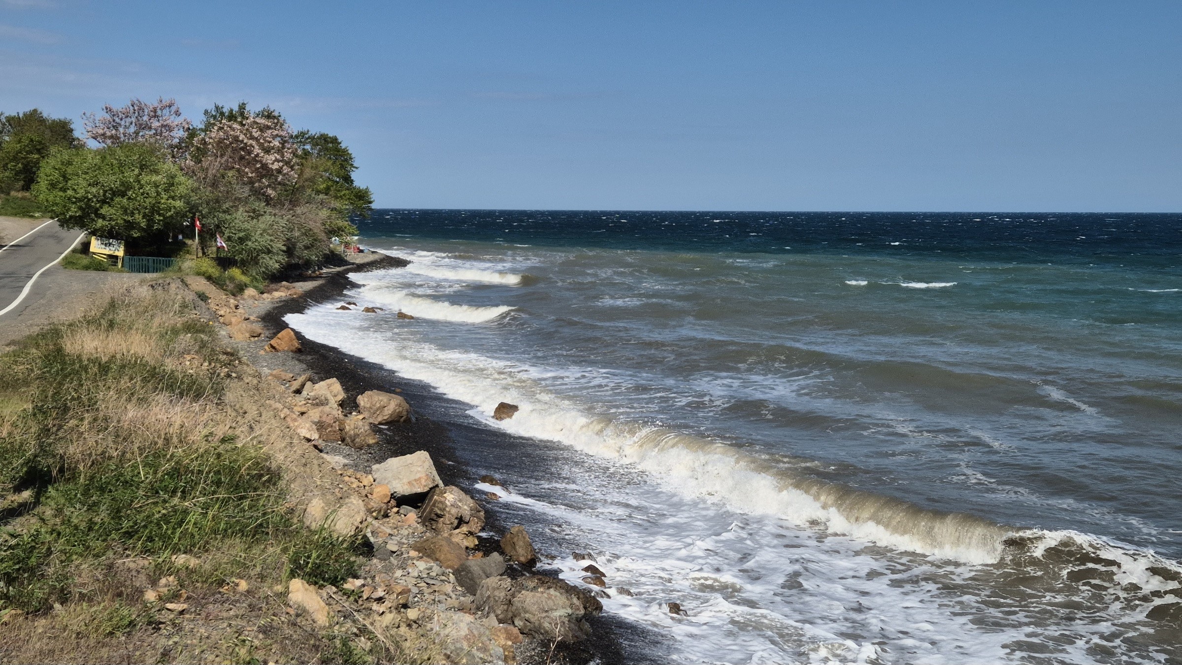 Marmara'yı şiddetli rüzgar vurdu! Dalga boyu 3 metreyi geçti