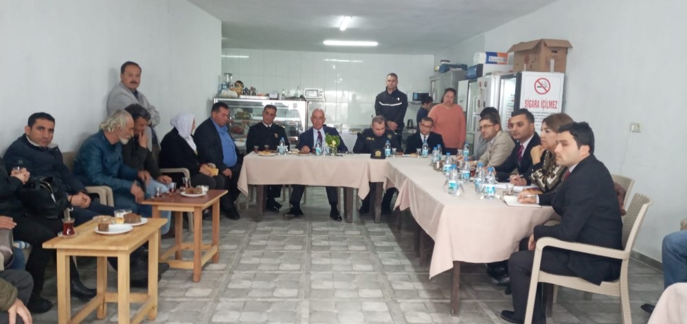 Marmaris’in Söğüt Mahallesinde halk toplantısı yapıldı 