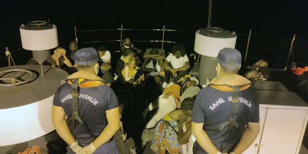 Marmaris’te 134 düzensiz göçmen kurtarıldı