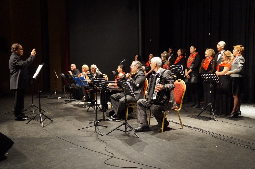 Marmaris’te Azerbaycan ezgileri keyifle dinlendi 