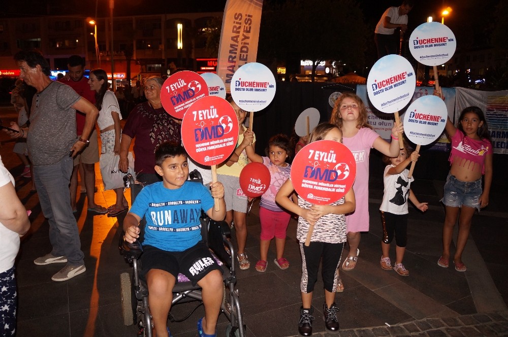 Marmaris’te DMD hastalığına dikkat çekildi 