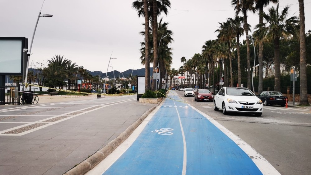 Marmaris’te ‘’Ferdi, toplu yürüyüş, bisiklete binme, koşu, fotoğraf çekmek ve sportif faaliyetler’’ yasaklandı 