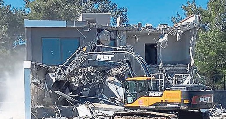 Marmaris’te kaçak ve imara aykırı yapılar yıkılacak