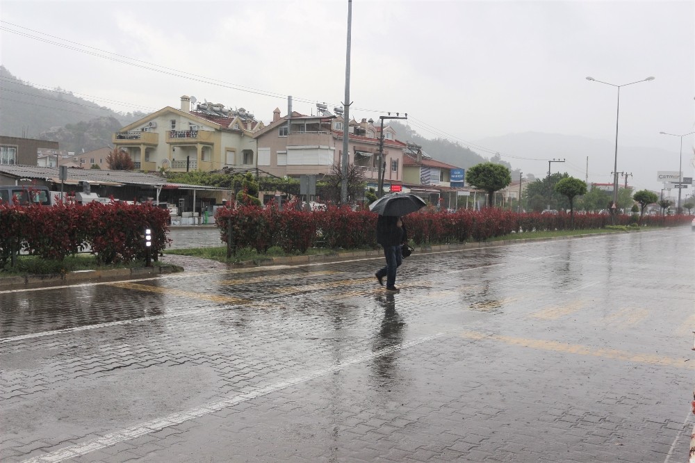 Marmaris’te metrekareye 99 kilogram yağış düştü 