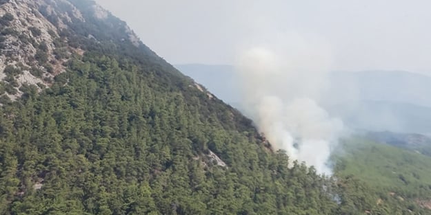 Marmaris'te tehlikeli yangın! Çalışmalar sürüyor