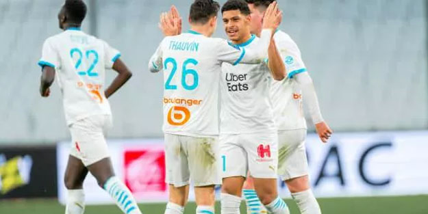 Marsilya, Brest'i 3 golle geçti!