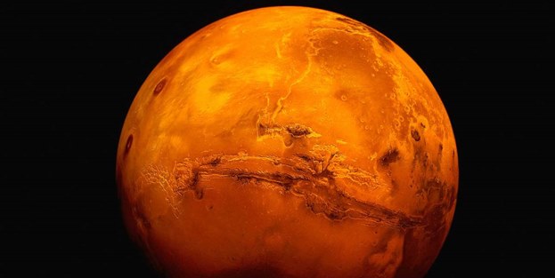 Mars'ta akarsu izleri tespit edildi!