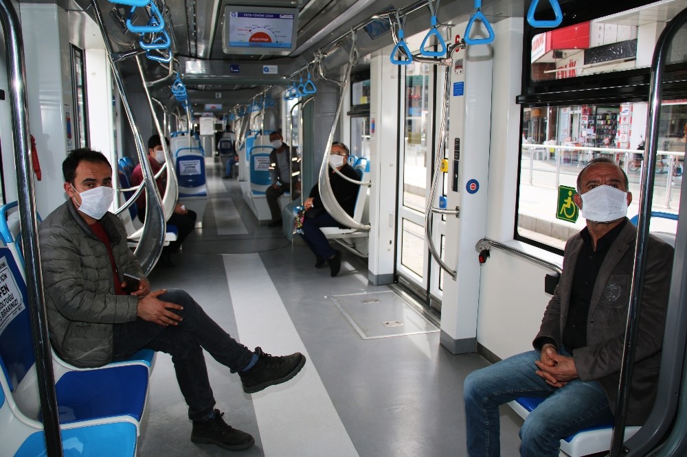 Mart ve Nisan ayında 11 milyon vatandaş toplu taşıma kullanmadı 
