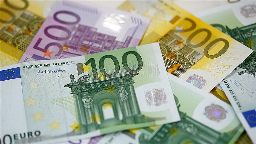 Martta en fazla reel getiri avrodan oldu