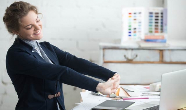 Masa başından ayrılmadan spor yapabilirsiniz!