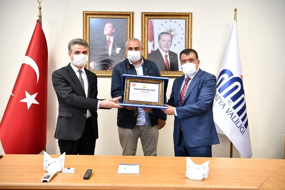 Maske üreten tekstil firmalarına teşekkür belgesi 