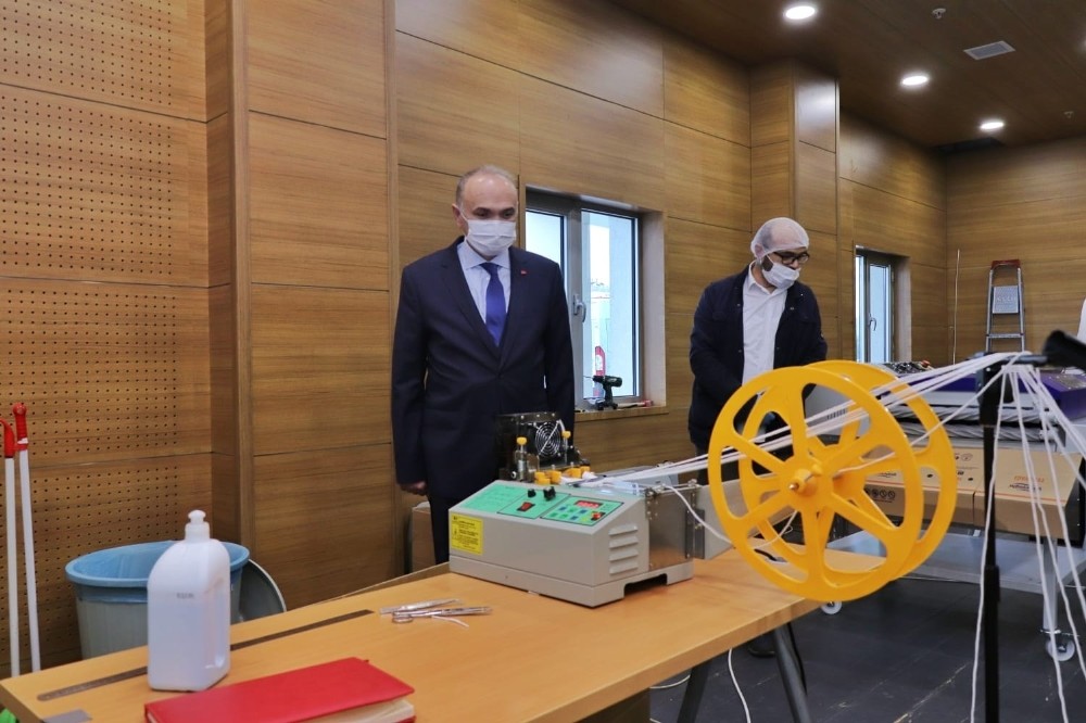 Maske üretimi hızlandırıldı 