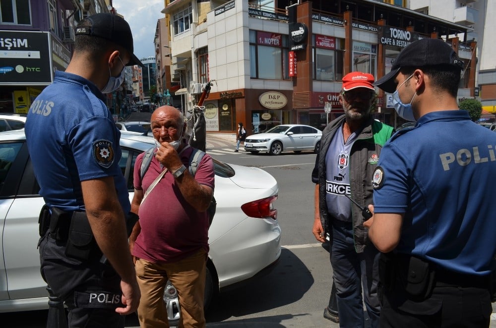 Maske yasağını delenlere polis şoku 