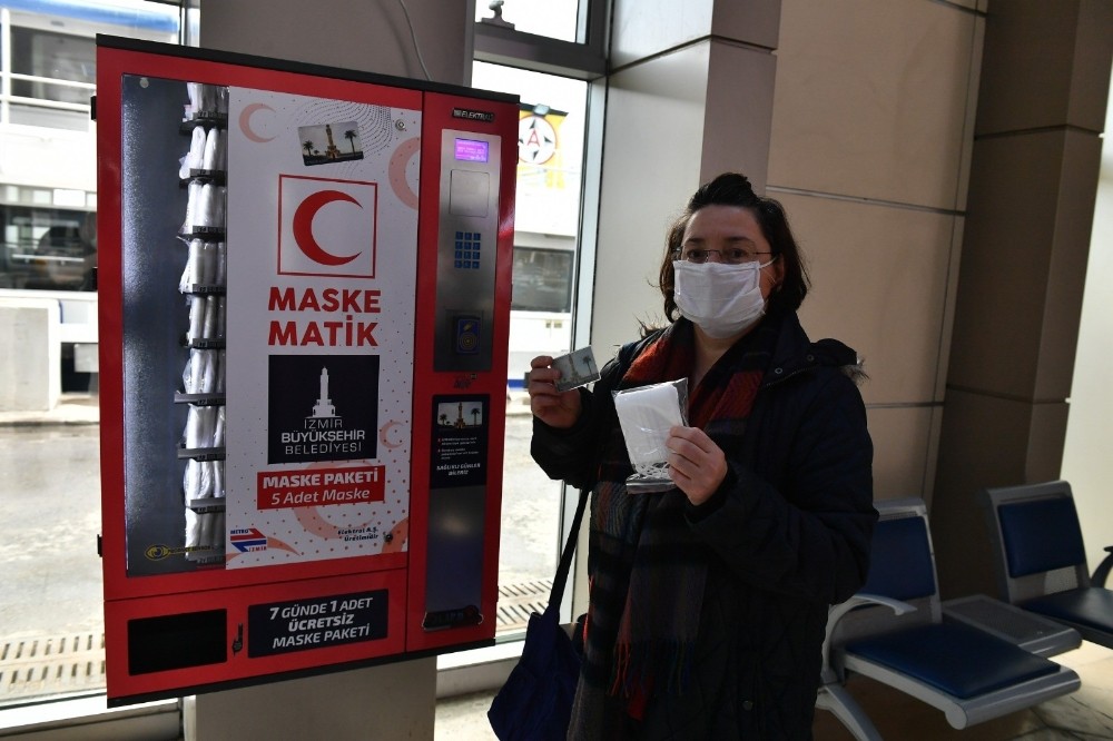 Maskematiklerden İzmirliye 6 milyon maske 