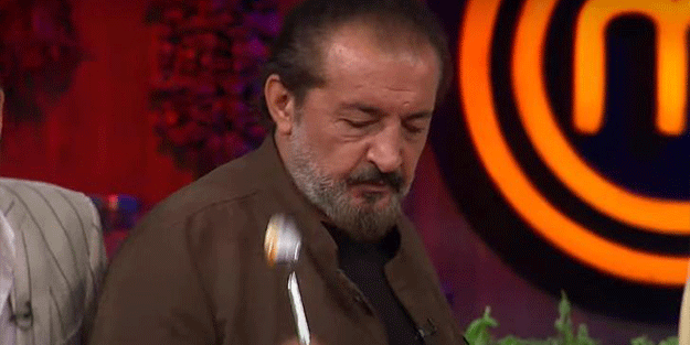 MasterChef'te gergin anlar! Mehmet Şef sinirden kaşık fırlattı!