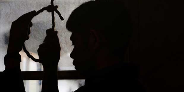 Dünya alarmda! Bu oyunu oynayanlar...