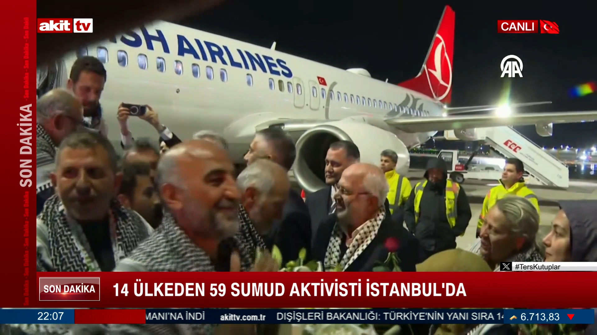Mavi Marmara kahramanları yurda döndü! Siyonist eşkıyaların insanlık dışı zulmünü Akit TV'ye anlattılar!