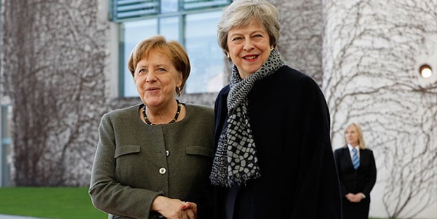 Theresa May, Merkel'den beklediğini alamadı